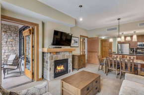 Capitol Peak Lodge 3205 & 3207 by Snowmass Mountain Lodging